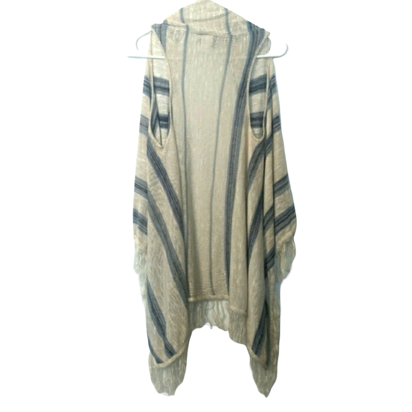 🍁 3/$15 Sweet N Sinful Fringe Vest Small - Picture 2 of 7